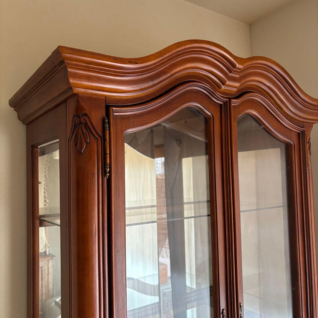 イタリア　ガラス　キャビネット　カップボード　飾り棚　アンティーク　ヨーロピアン