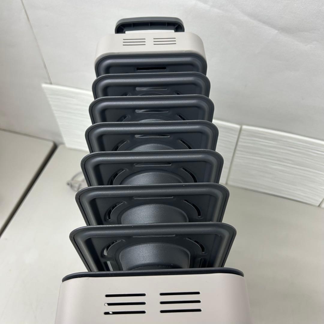 デロンギ　VertiCaldo オイルヒーター　RHJ21F0812-GY