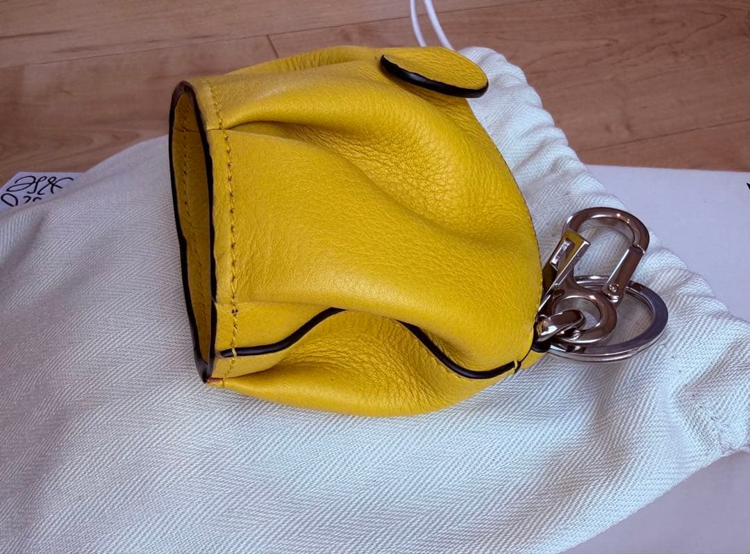 ロエベ エレファント 象 イエロー キーチャーム ケース