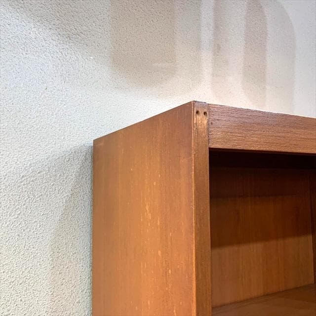 くらげ様■ヴィンテージのチークディスプレイキャビネット（扉収納）