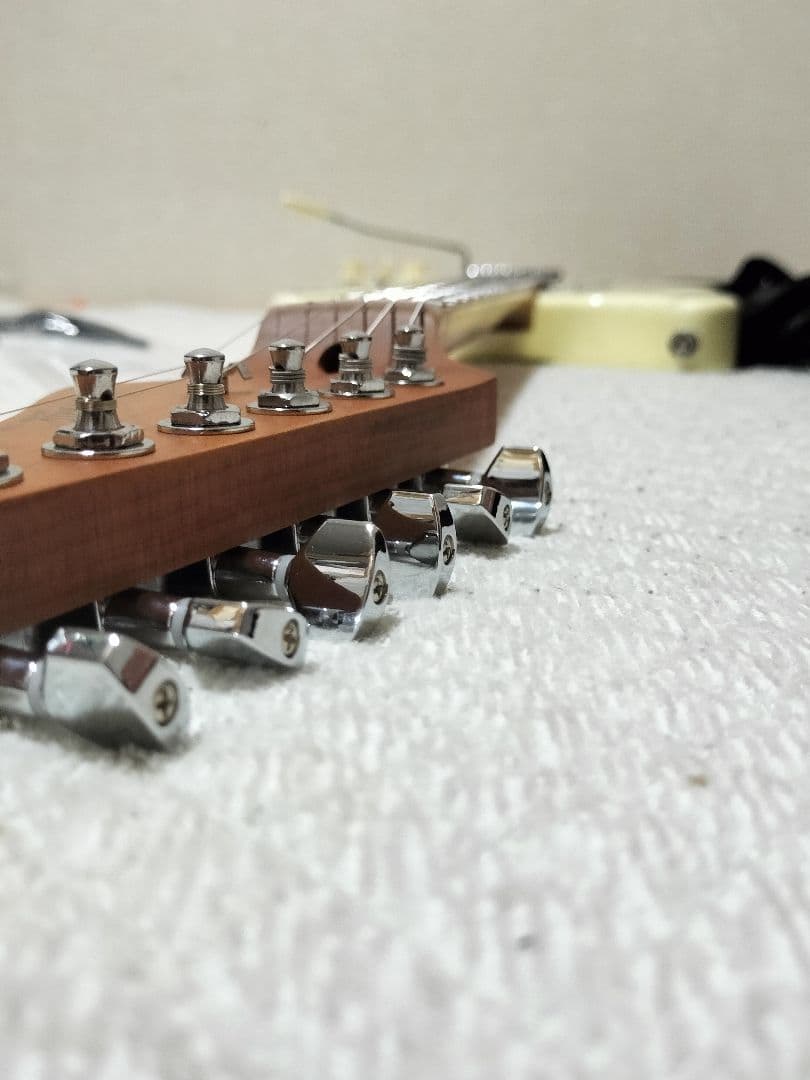 Bacchus バッカス ストラトキャスター HSH ケース 付き ほぼ新品