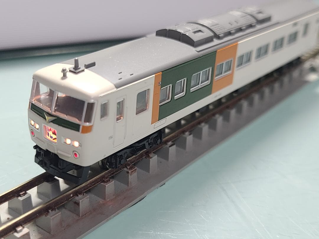 KATO 10-224 185系0番台踊り子8両基本セット