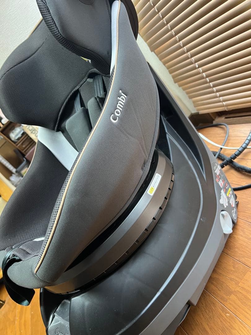 コンビ クルムーヴスマート ISOFIX エッグショック 新生児　CG-UIG
