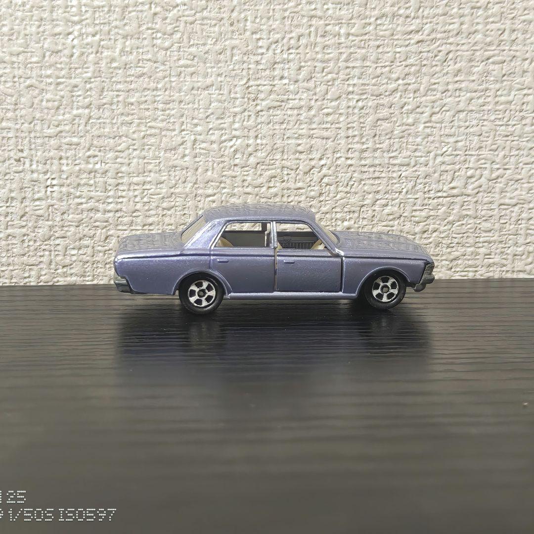TOMICA　トミカ　クラウンDX　メタルブルー　1Aホイール