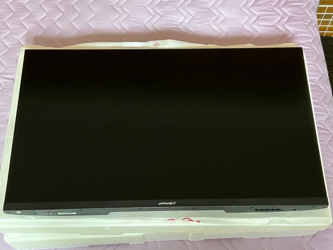 JAPANNEXT 31.5インチ 4K UHD モニター 美品 、稼働時間少