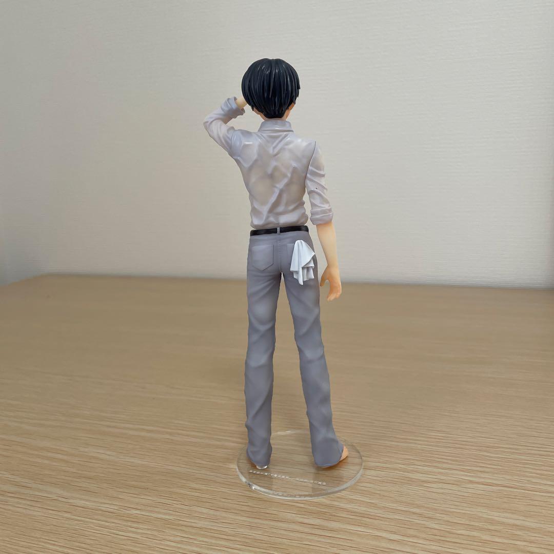 【ジャンク】リヴァイ 進撃の巨人 1/8 完成品フィギュア アプリコットブロッサ