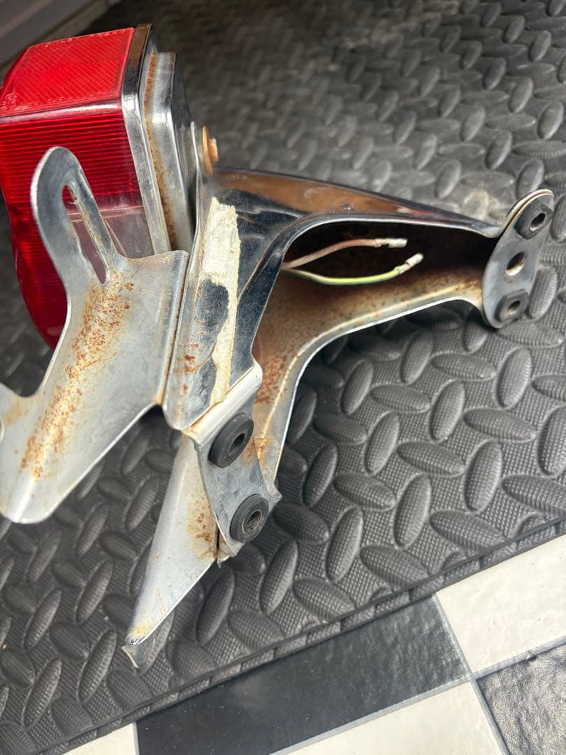 cb750four テールランプ　ブラケット　一式