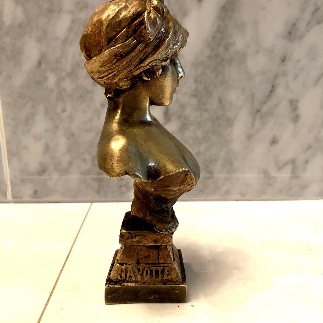 フランスEmmanuel Villanisどの角度でも美しい女性像JAVOTTE