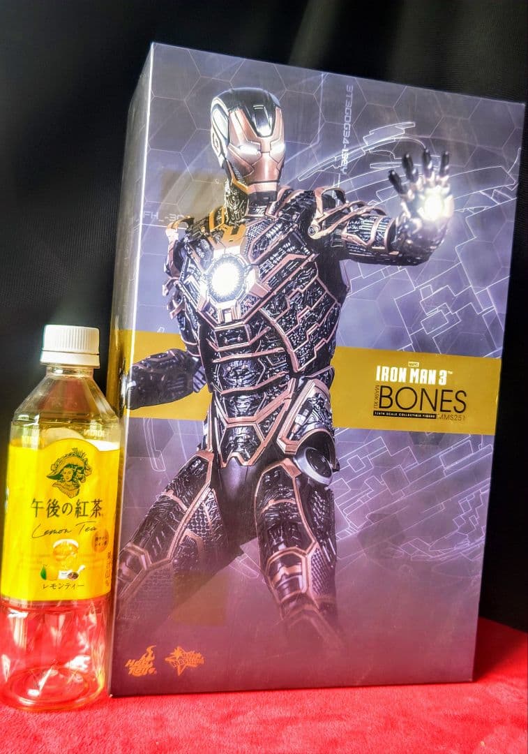 Iron Man 3 Bones ホットトイズ