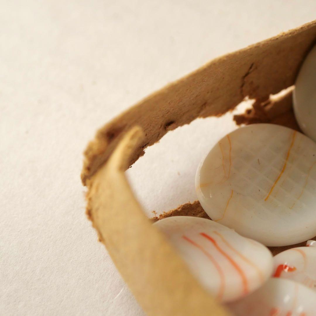 元箱入り乳白色マーブルおはじき 約140枚入り 豆けり 昭和 レトロ