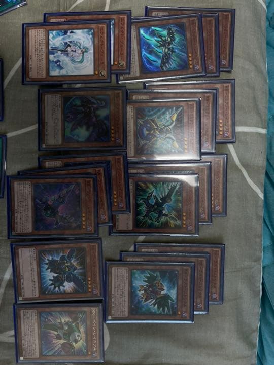 遊戯王RRデッキ＆遊戯王カード、デュエマ レアカード多数