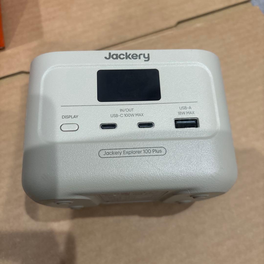Jackery 100 plus サンドゴールド