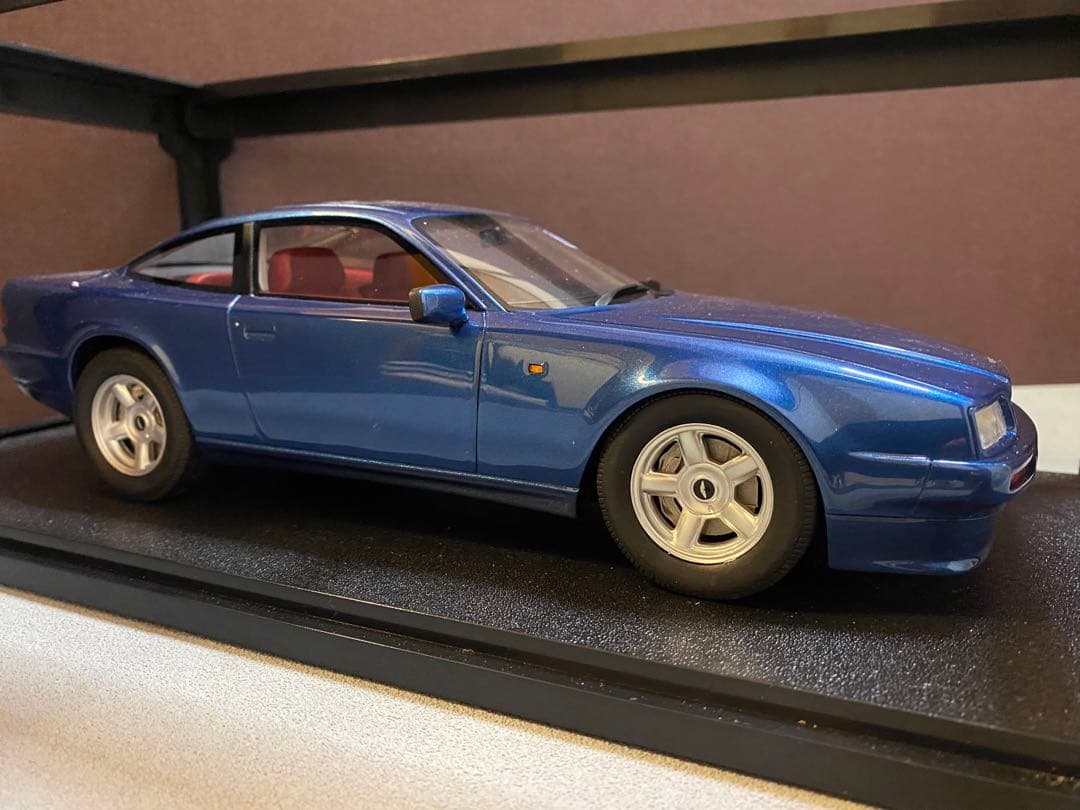 1/18 アストンマーチン　初代　ヴィラージュ