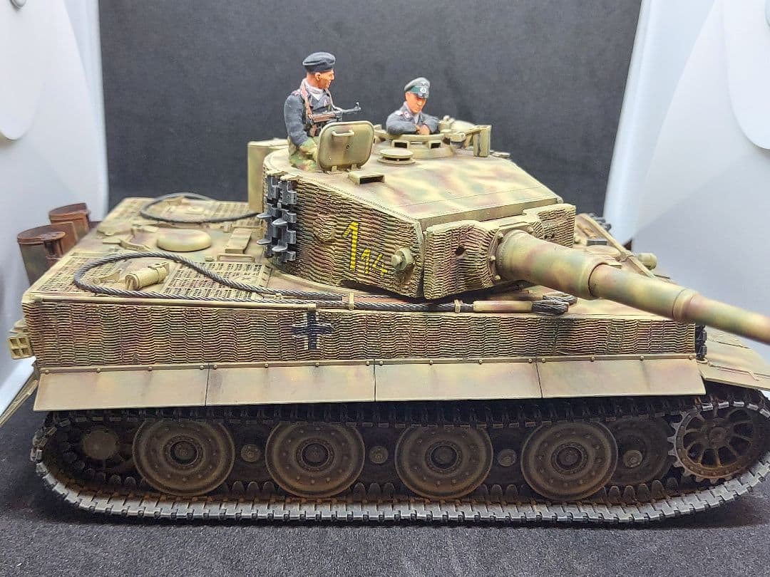 タミヤ 1/35 プラモデル ドイツ軍戦車 タイガーI後期型 完成品