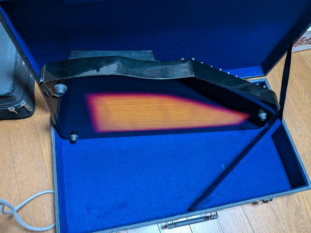 オートハープ　東海楽器(クロマハープ）綺麗な中古品　音出し確認のみ