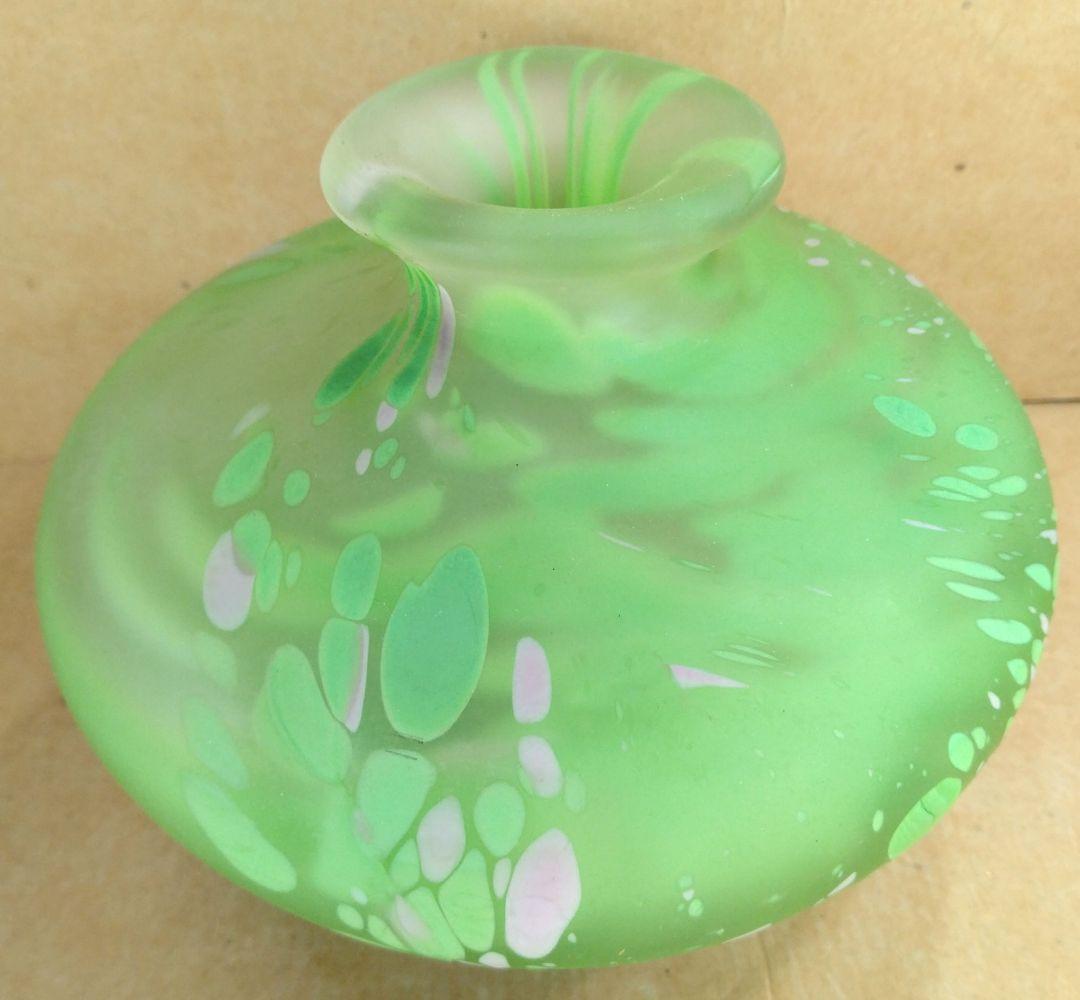 【本物保証】藤田喬平 手吹 金彩花瓶(緑色系) 共箱 栞 ｗ16㎝超