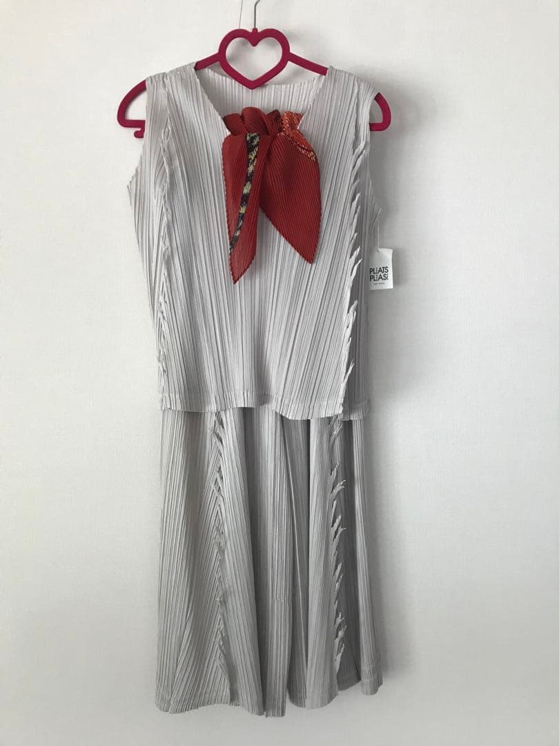 【新品未使用】Dragonドラゴンセットアップ（シルバーベージュ）