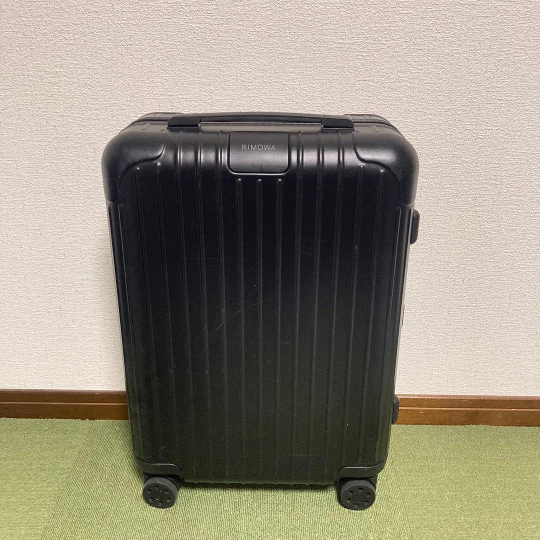 リモワ エッセンシャル キャビンS ブラック