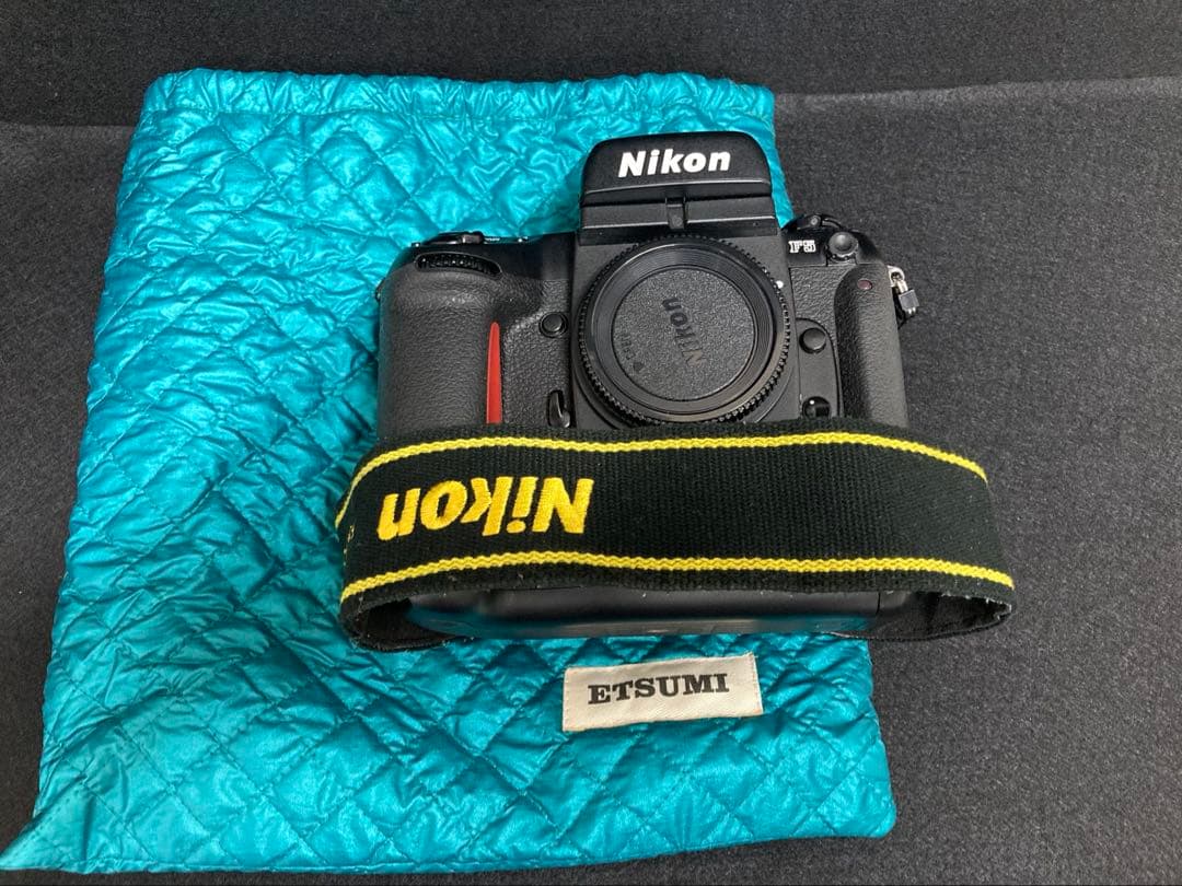 【ジャンク】Nikon F5 ボディ（フィルム一眼レフカメラ）