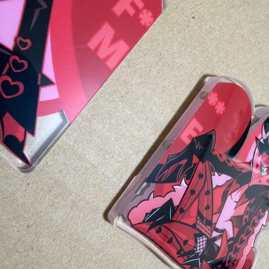 ハズビンホテル ヴォックス ヴァレンティノ アクリルキーホルダー バレンタイン