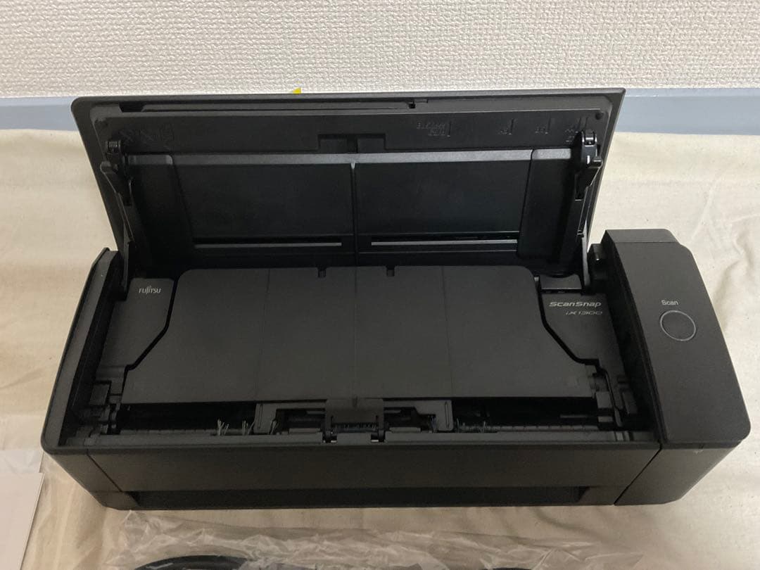 ScanSnap iX1300 スキャナー　スキャンスナップ