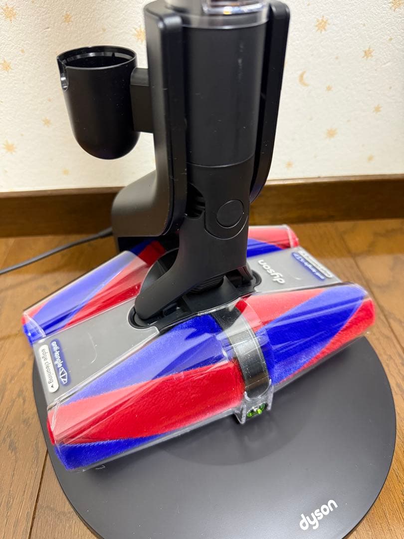 掃除機・クリーナー Dyson Pencilvac Fluffycones SV50FC