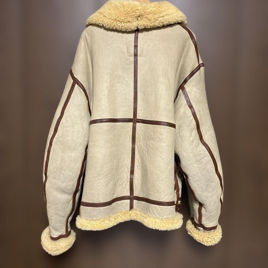 USA製AVIREX B-3レアカラーエクル