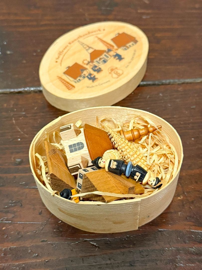 【ドイツ＊アンティーク】ザイフェンの聖歌隊たち