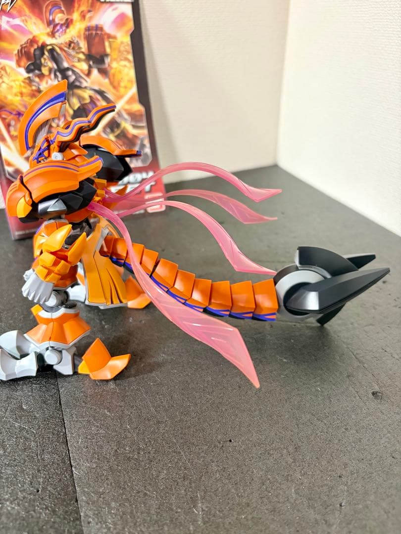 ハイパーファンクション LBXイフリート　ダンボール戦機　プラモデル