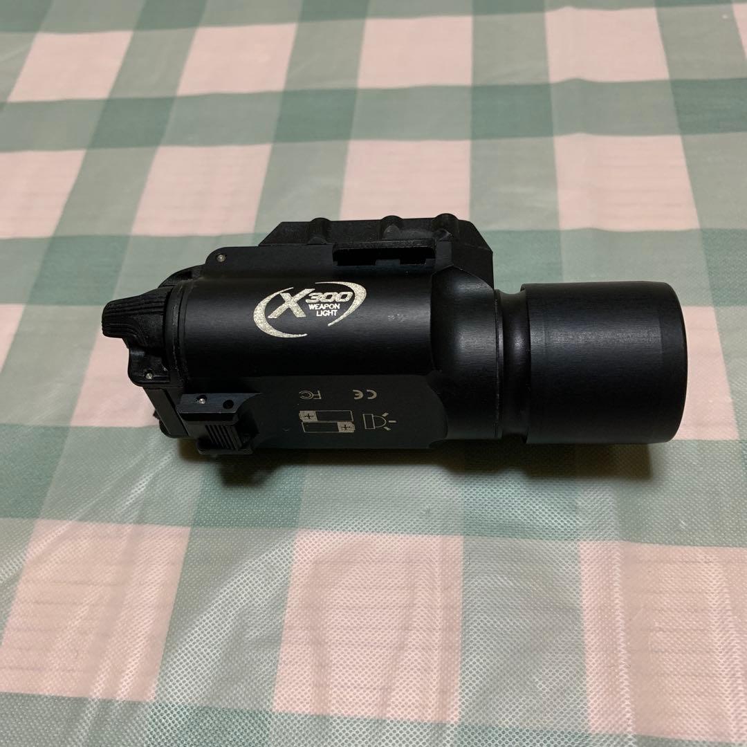 【実物】SureFire x300ウェポンライト