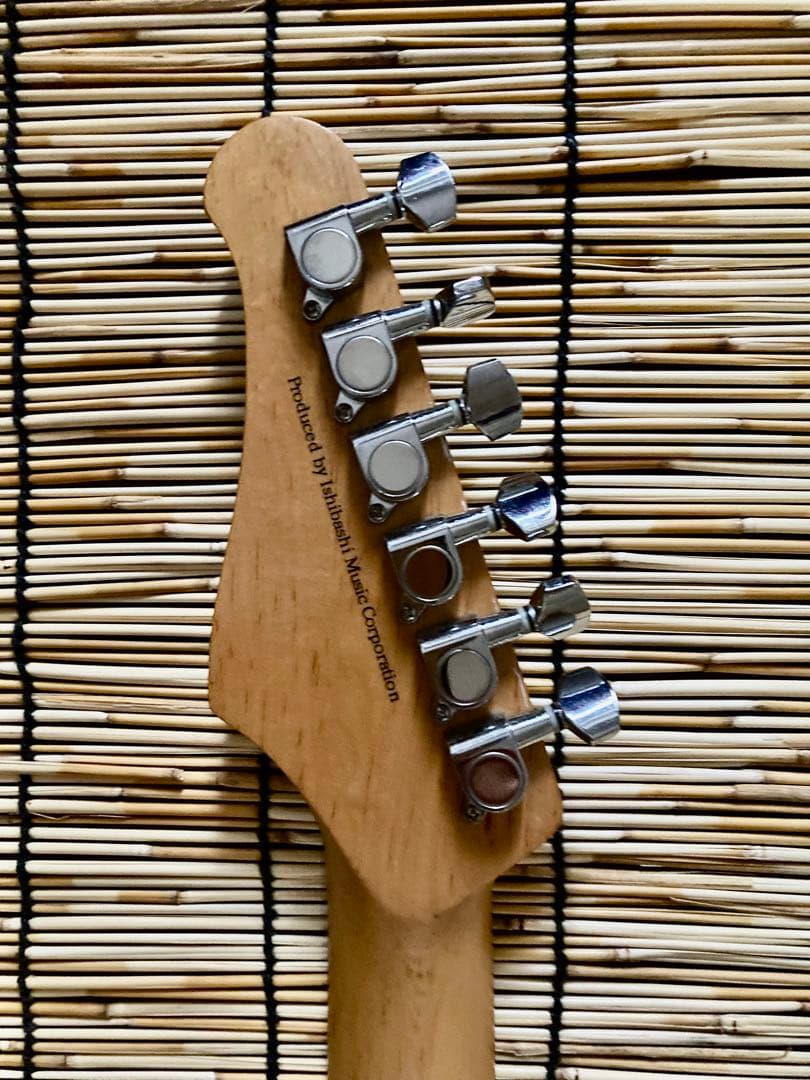 ☆ Carlosmonte　☆ 美品　新機能を追加改造したMavis ST