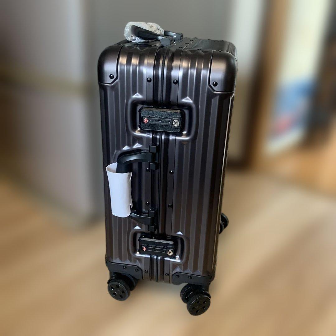 【新品未使用 】メルセデスベンツ AMG 33L スーツケース