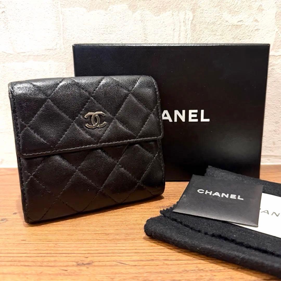 CHANEL ラムスキン Wホック 二つ折り財布 シャネル 箱付き