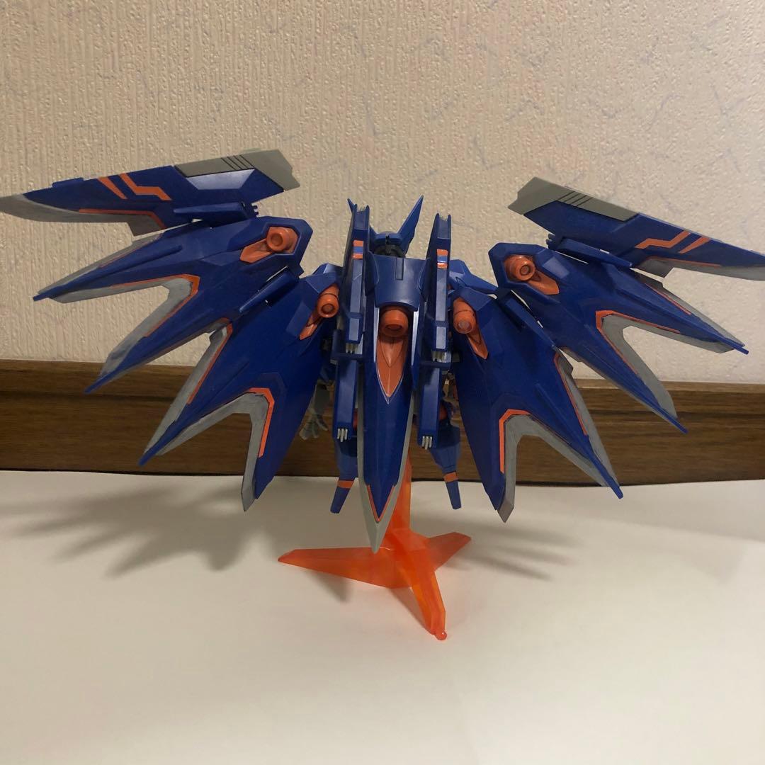 ダンボール戦機 ファントム プラモデル