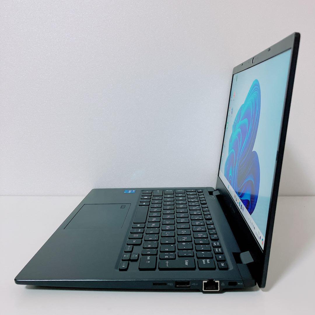 【美品】ダイナブック 爆速SSD512GB 8GB 第11世代パソコンPC