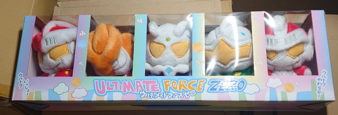 M78　ウルトラマン ふわふわお座りぬいぐるみ ウルティメイトフォースゼロ