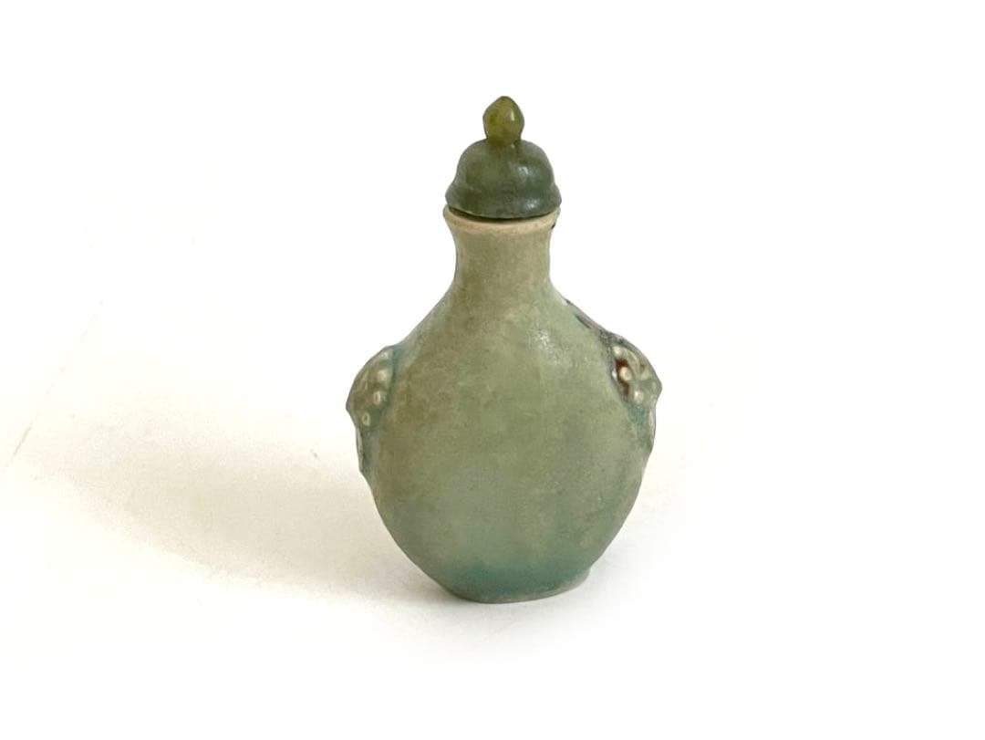 骨董　アンティーク　中国骨董　鼻煙壷　陶製　翡翠？　コレクション　清朝