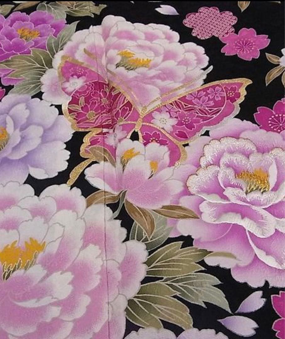 振袖フルセット振袖　花蝶文　黒地　金彩フルセット