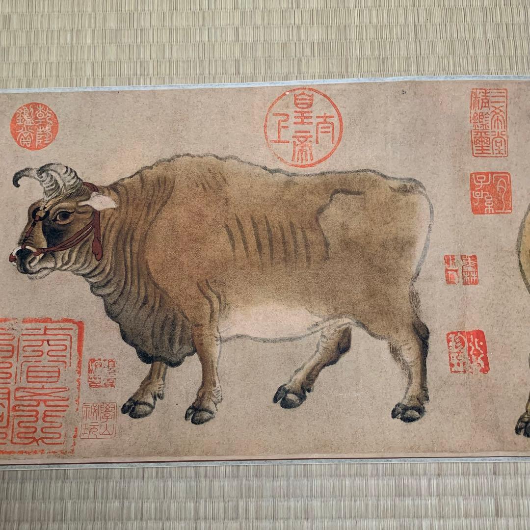 中国絵画　 唐代の絵家　名家唐時代　韓滉（最作)五牛図　乾隆皇帝など题 巻き絵