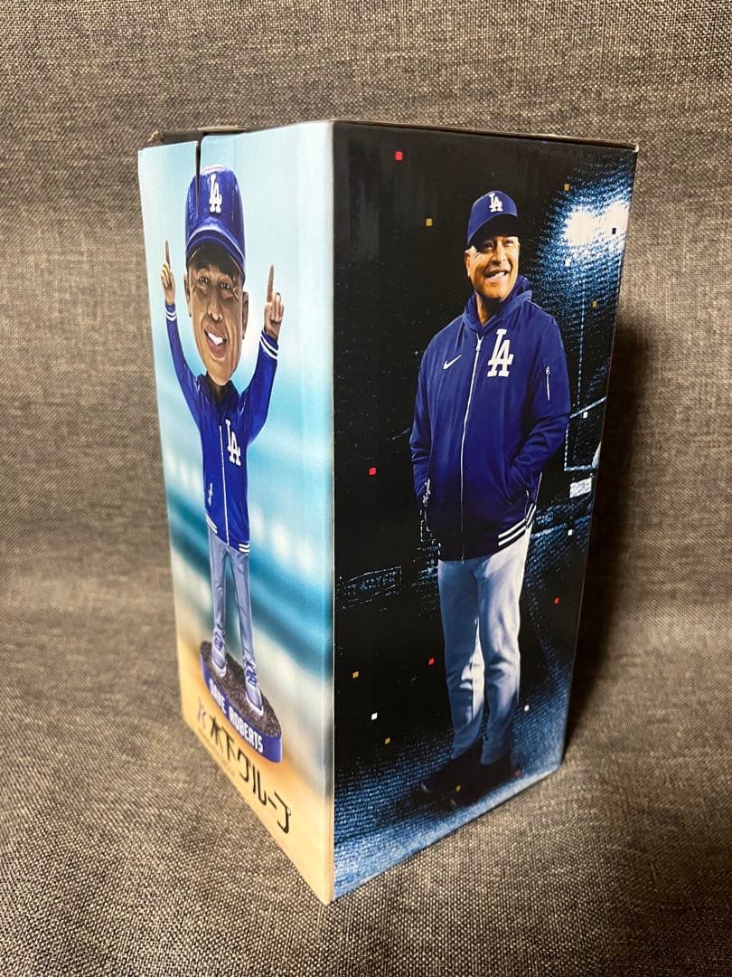 4/26 球場配布品 ロバーツ監督 ボブルヘッド MLB ドジャース