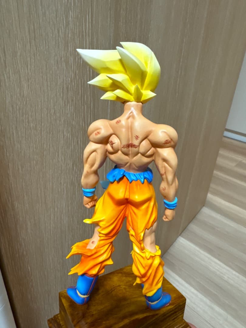 スーパーサイヤ人孫悟空　ガレージキット　フルリペイント