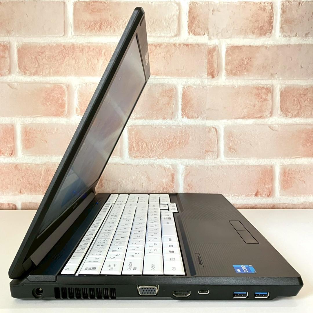 ★年末年始メガセール★ 2021年製 第11世代i5 テンキー 富士通 440