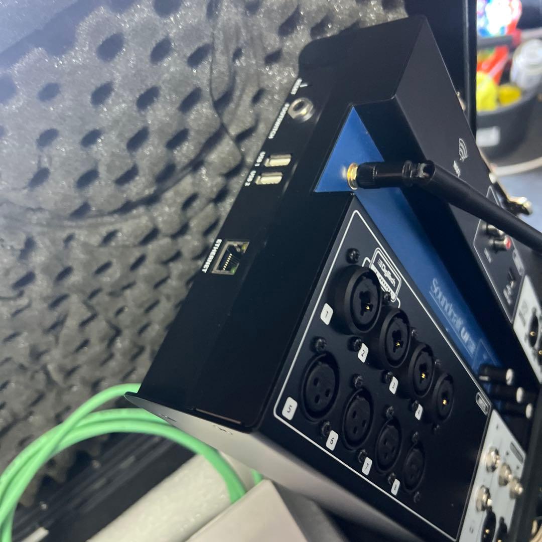 Soundcraft Ui12 デジタルミキサー オマケ多数ケースPC