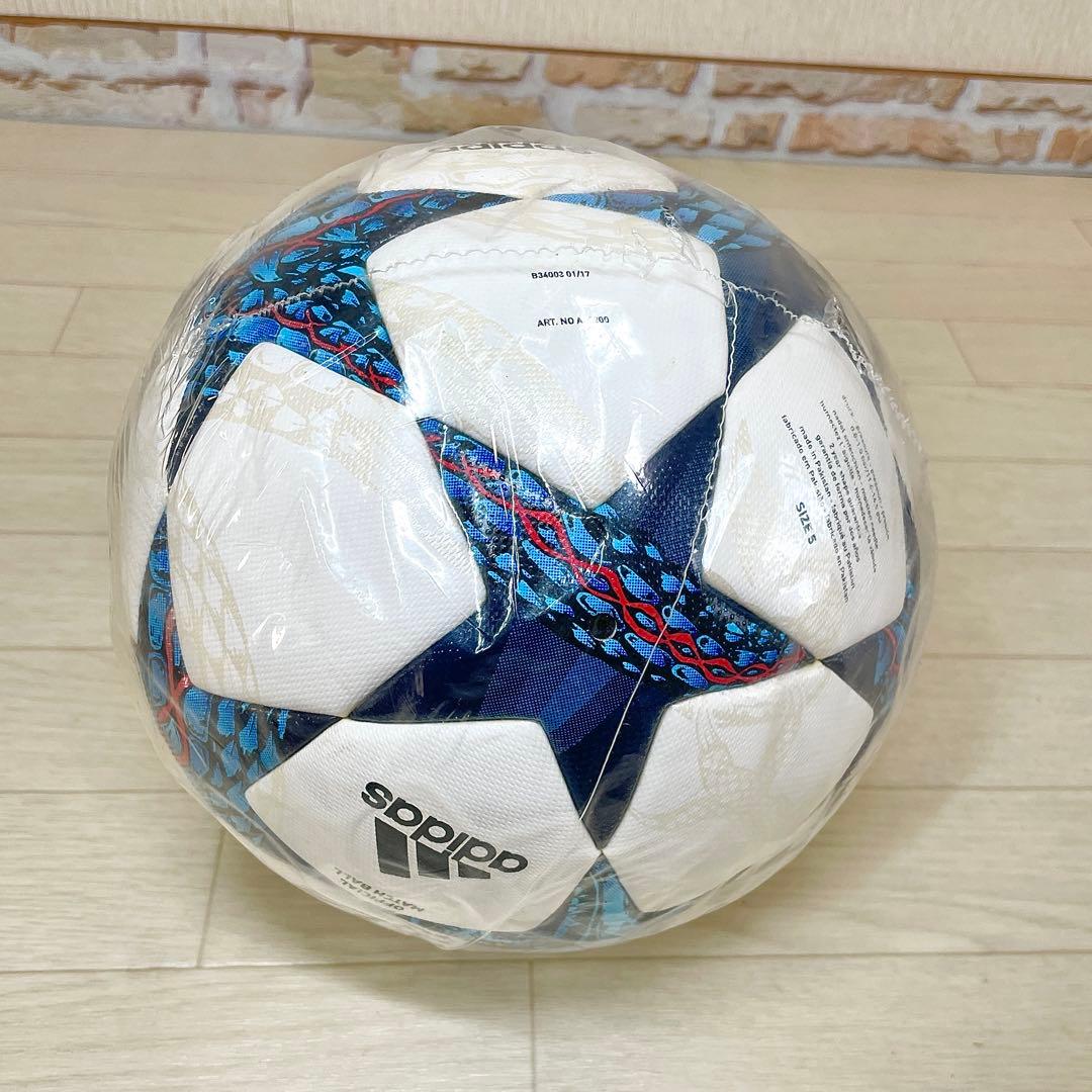 希少　未開封　サッカーボール　UEFA 2017　カーディフ 公式　試合球　5号