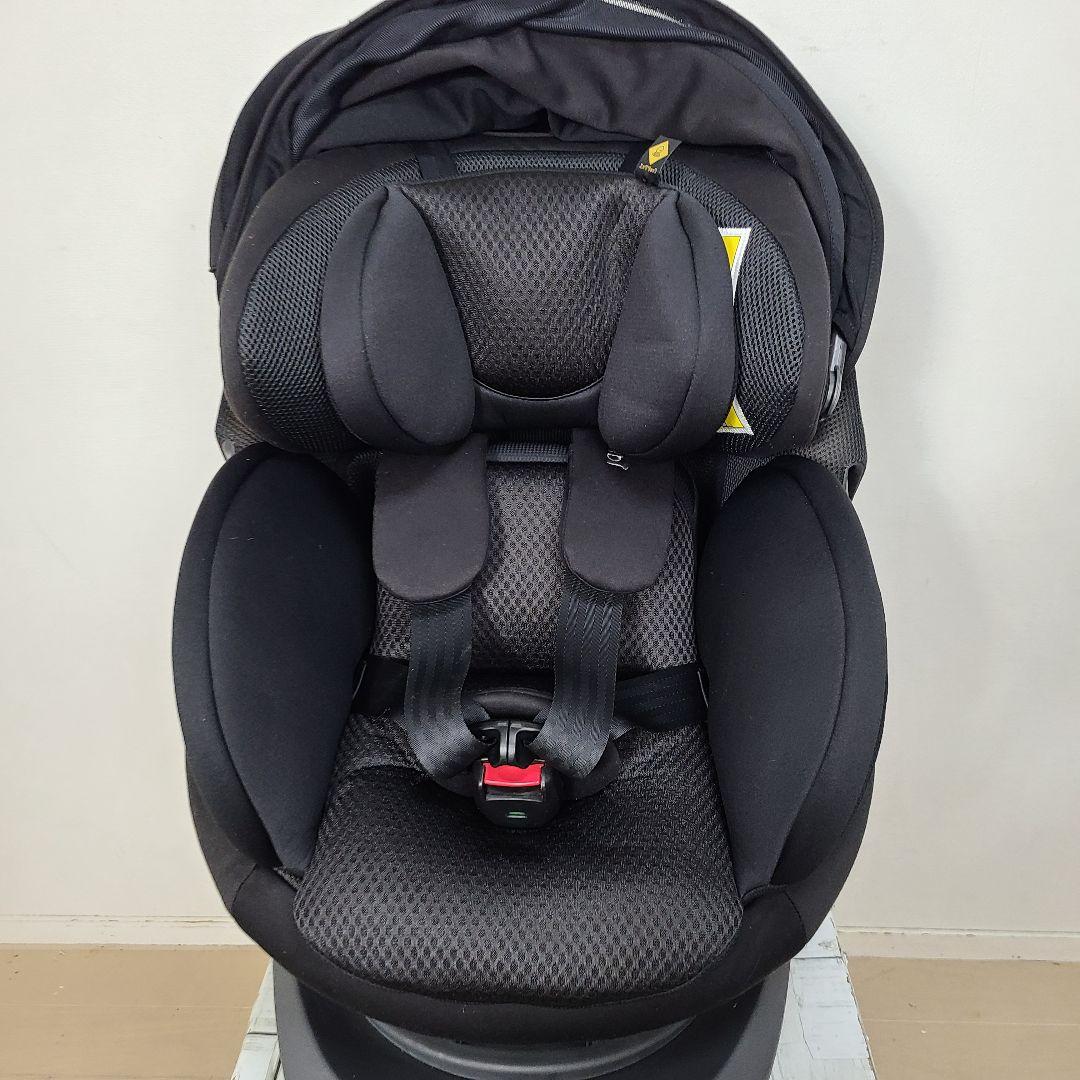 m*☻様 ほぼ新品　コンビ チャイルドシート THE S ISOFIX ZC-7