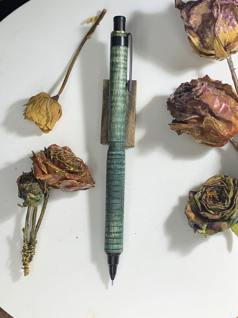 くんボブオレンズネロ0.3mm栃縮杢グリーン＆ブルー