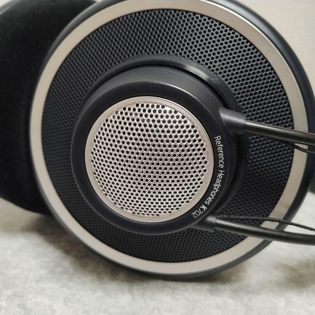 AKG K702です。