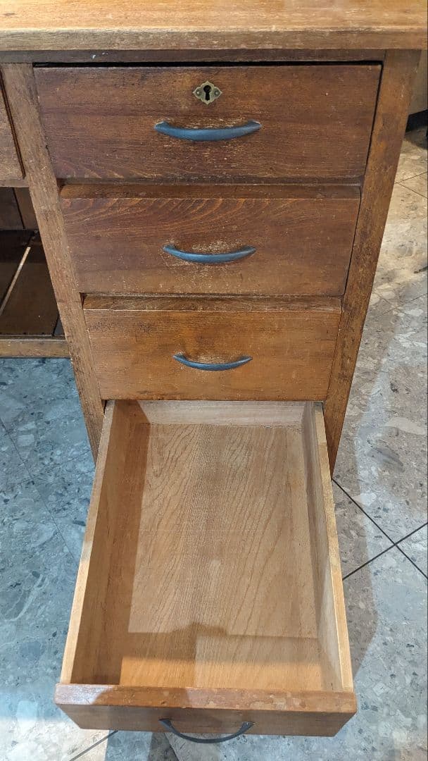 【昭和レトロ】木製机 デスク 引き出し付き アンティーク 古道具 5引き出し