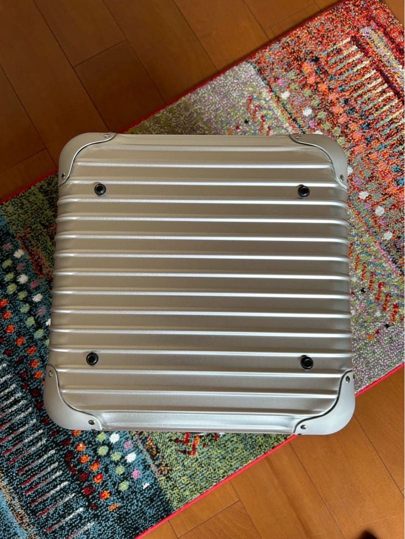 リモワ　ヴィトラ　RIMOWA Vitra コラボ　限定