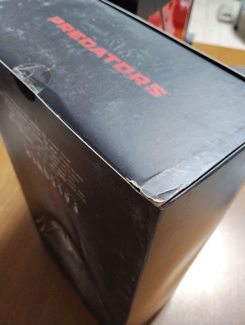 新品未開封 ホットトイズ ファルコナープレデター